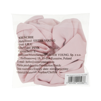 Różowa szyfonowa scrunchie LILU Sister Young w foliowym opakowaniu, z etykietą, widok z góry.
