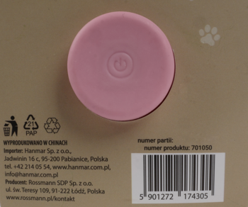 Tył opakowania szczotki Eloy 20.7 cm różowej. Widoczny kod kreskowy, napisy i różowy przycisk.