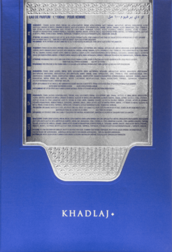 Tył granatowego opakowania perfum Khadlaj 100ml dla mężczyzn, srebrny panel z wielojęzycznym opisem składników.