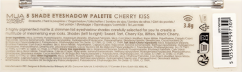 Tył opakowania palety cieni MUA 5 Shade Cherry Kiss, 3.8g, z listą składników i kodem kreskowym.