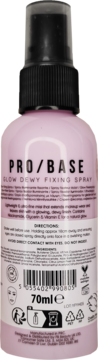 PRO/BASE GLOW DEWY FIXING SPRAY, różowa butelka z atomizerem, tył opakowania z etykietą 70ml, tekstem i kodem.