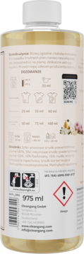 Tył butelki płynu do prania Cleangang Juicy & Elegant 975 ml, etykieta z dawkowaniem, składem i ostrzeżeniem.