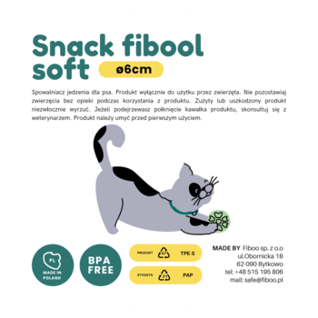 Grafika: kot bawi się zieloną piłką. Napis: Snack Fibool Soft, 6 cm piłka na przysmaki dla psów.
