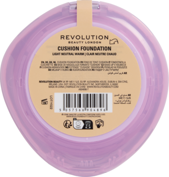 Tył lawendowego podkładu Revolution Cushion Foundation Light Neutral Warm. Beżowa etykieta z marką, odcieniem i kodem.