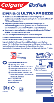 Tył tubki pasty Colgate MaxFresh ULTRAFREEZE, biało-niebieskie opakowanie z opisem, składem i kodem kreskowym.