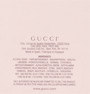 Tył opakowania perfum Gucci Bamboo, jasnoróżowe tło z czarnym tekstem listy składników i danych producenta.