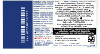 Tył niebiesko-białej etykiety soczewek kontaktowych z filtrem UV, z kodem EAN i opisem składu.