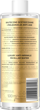 Tył butelki luksusowej wody micelarnej Anti-Age 500ml z opisem i kodem kreskowym, przezroczyste opakowanie.