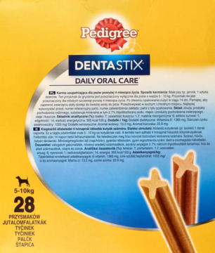 Opakowanie Pedigree Dentastix Daily Oral Care, żółte tło, widoczne przysmaki do higieny jamy ustnej dla psów.
