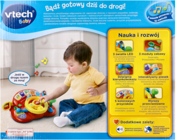 Tył pudełka VTech Baby Kierownica, z dzieckiem bawiącym się czerwoną zabawką. Widoczne funkcje: nauka, rozwój, diody LED.