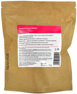 Tył brązowego opakowania Manufaktura Piękna, z różową etykietą i opisem kul do kąpieli, widok z tyłu.