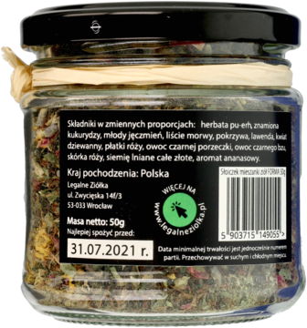 Szklany słoiczek herbaty Pu-erh Legalne Ziółka, tył z czarną etykietą, składem, datą i kodem QR.