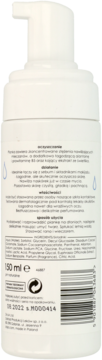 Tył białej butelki nawilżającej pianki do mycia twarzy 150ml. Widoczne szczegóły składu i daty ważności.