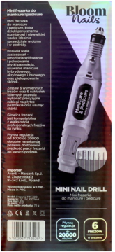 Tył czarnego opakowania mini frezarki Bloom Nails do manicure i pedicure, z opisem cech i 6 frezami.