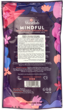 Tył opakowania soli do kąpieli Westlab Mindful z frankincense, bergamotką i CBD. Widoczne składniki i instrukcje.