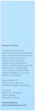 Jasnoniebieski panel z białym tekstem Miya Cosmetics o naturalnych kosmetykach. Zawiera #JestemGotowa i adres strony.