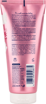 Różowy balsam do ciała Isana Perfume & Glow, tył tubki z etykietą, listą składników i kodem kreskowym, 200ml.