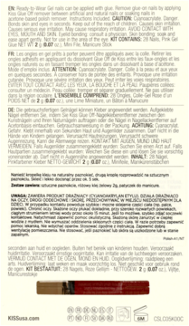 Brązowe opakowanie sztucznych paznokci żelowych KISS z tekstem, obok mała tubka kleju do paznokci.