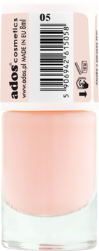 Ados lakier do paznokci Natural Nude 05 w przezroczystej butelce, widok z przodu, kolor brzoskwiniowy.