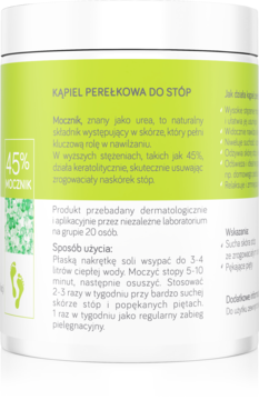 Tył białego opakowania kąpieli perełkowej do stóp z zieloną etykietą, tekstem o 45% moczniku i sposobie użycia.