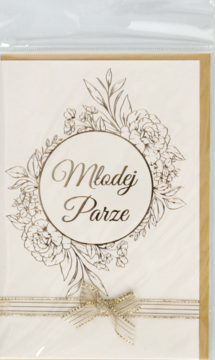 Kartka okolicznościowa kremowa ze złotym motywem kwiatowym, napisem Młodej Parze i kokardą, w folii ochronnej.