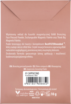 Tył różowo-beżowego opakowania pudru brązującego NAM 01 Cappuccino, z tekstem o efekcie blur i kodem.