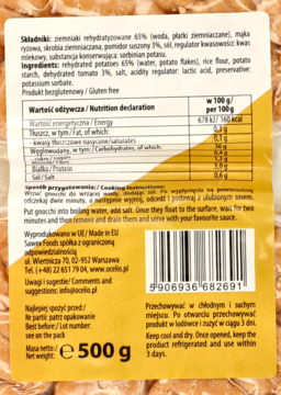 Tył transparentnego opakowania gnocchi ziemniaczanych z pomidorami, z czytelną etykietą i kodem kreskowym.