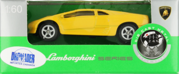 Żółty model samochodu Lamborghini Diablo w zielonym pudełku Big Tyader, seria die-cast 1:60, widok z przodu.