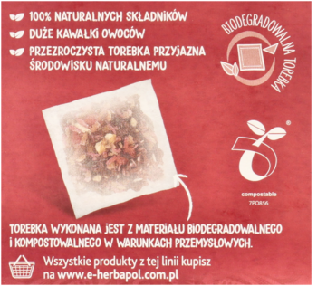 Tył czerwonego opakowania herbaty Herbapol. Widać transparentną, biodegradowalną saszetkę z owocami w środku.
