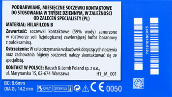 Niebieskie opakowanie miesięcznych, podbarwianych soczewek kontaktowych Bausch & Lomb, z białym tekstem i kodami.