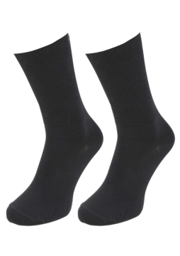 Para czarnych, dzianinowych skarpetek unisex, klasyczny krój, ułożone pionowo, widok z boku.