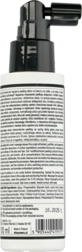 Tył białej butelki peelingu do skóry głowy z AHA i mocznikiem, czarna pompka, widoczne etykiety ze składem.