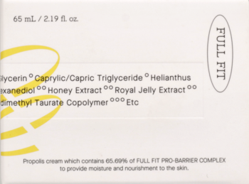 Tyl opakowania kremu Cosrx Full Fit Propolis Light, z listą składników, objętością i pionowym napisem FULL FIT.