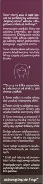 Zbliżenie brązowej etykiety tonera OnlyBio Hair in Balance Cherry Cola, z białym tekstem o efekcie do 8 myć.