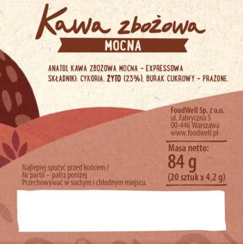 Fragment etykiety mocnej kawy zbożowej Anatol w brązowych odcieniach z informacjami o masie i producencie.