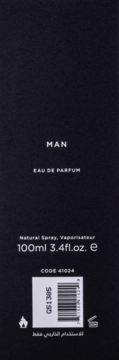 Tył czarnego opakowania perfum "MAN Eau de Parfum" 100ml, z kodem, kodem kreskowym i symbolami.