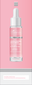 Bielenda SupremeLab Calm & Control Milky Serum z 5% azeloglicyną dla skóry wrażliwej, w różowej butelce z pipetą, widok z przodu.