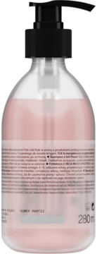 Tył przezroczystej butelki produktu do włosów z różowym płynem, czarną pompką i etykietą po polsku, 280ml.