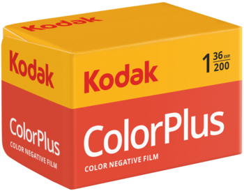 Film analogowy Kodak ColorPlus 200, 36 klatek. Żółto-czerwone pudełko, widok z przodu i góry.