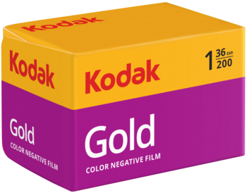 Opakowanie filmu Kodak Gold Color Negative Film 36 klatek ISO 200, pomarańczowo-fioletowe, widok z przodu i góry.