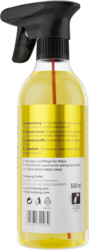 Tył żółtego sprayu Furni*Pure 500ml do czyszczenia mebli, z czarną pompką, widoczną etykietą, produkt wegański.