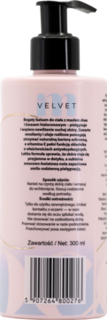 Tył różowego balsamu do ciała Moee Velvet Balm 300ml z pompką, widoczne informacje o maśle shea, hialuronowym i składzie.