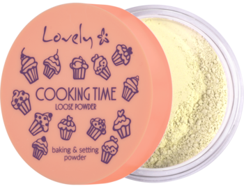 Otwarty, sypki puder do bakingu Lovely Cooking Time. Okrągłe opakowanie z brzoskwiniowym wieczkiem, lekko żółta barwa.
