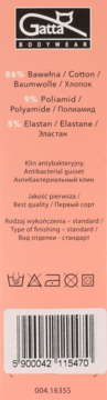 Gatta Bodywear: pionowa, brzoskwiniowa etykieta z informacjami o składzie (bawełna, poliamid, elastan) i symbolami prania.