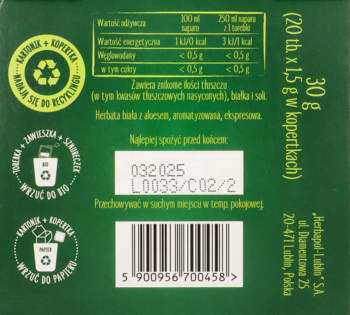 Tył zielonego opakowania herbaty białej z aloesem, z kodem kreskowym i datą ważności. Widoczne symbole recyklingu.