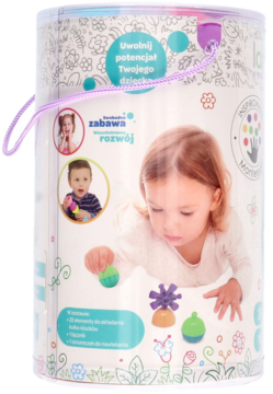 Trefl kulko-klocki sensoryczne, 24 szt., w przezroczystym wiaderku. Opakowanie z dzieckiem i napisem o rozwoju.