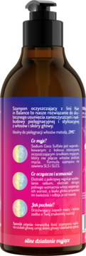 Tył brązowej butelki szamponu oczyszczającego Hair in Balance z pompką, widoczne detale składu i zapach mięty kokosowej.