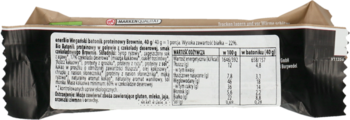 Tył czarnego opakowania spożywczego z brązową górą, biała etykieta z tabelą wartości odżywczych i certyfikatem BIO.