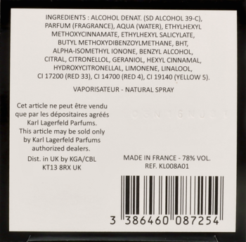 Tył czarnego kartonu perfum Karl Lagerfeld Fleur De Pêcher. Widoczne składniki, kraj produkcji, kod kreskowy.