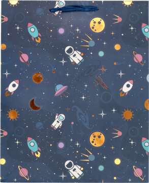 Granatowa torebka prezentowa z kosmicznymi wzorami: astronauci, rakiety, planety, gwiazdy i niebieska wstążka.